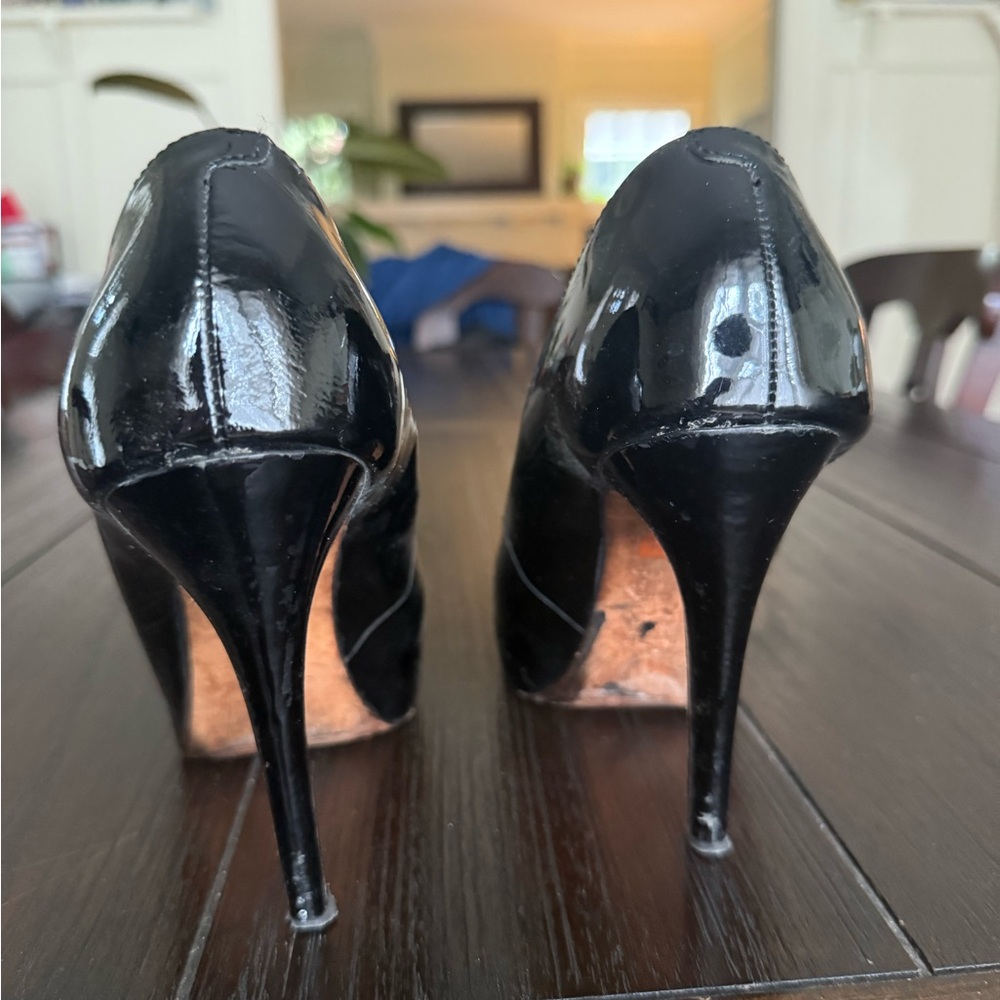 Aldo Black Patent Leather Heels - Picture 3 of 9